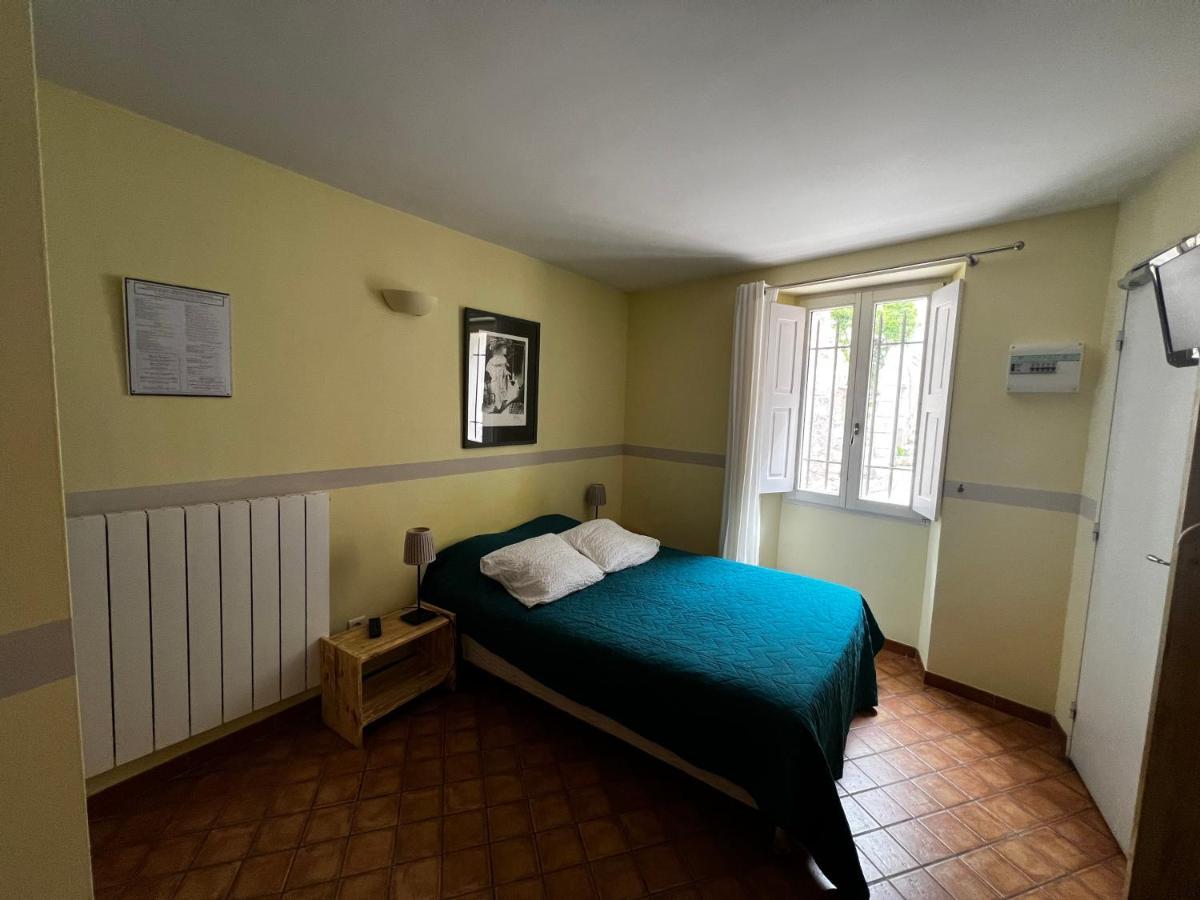Le Vieux Chateau Aiguines Exterior photo