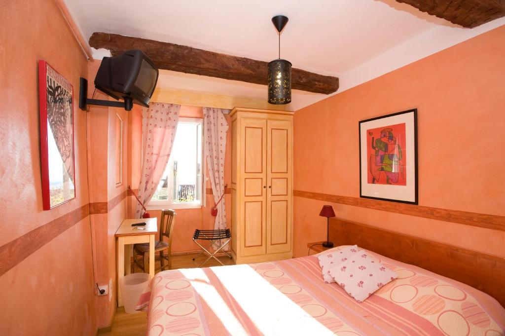 Le Vieux Chateau Aiguines Exterior photo
